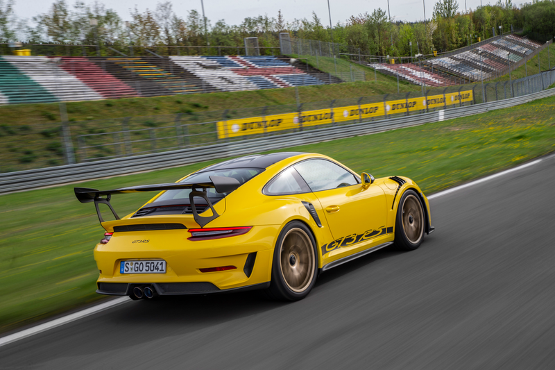 Illustration for article titled The 2019 Porsche GT3 RS Is The Exception To The Rules Of Physics